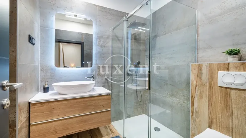 Prodej vily, Zadar, Chorvatsko, 256 m2