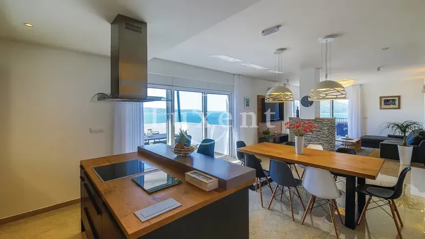 Prodej vily, Trogir, Chorvatsko, 325 m2