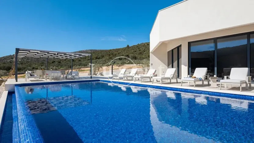 Prodej vily, Rogoznica, Chorvatsko, 310 m2