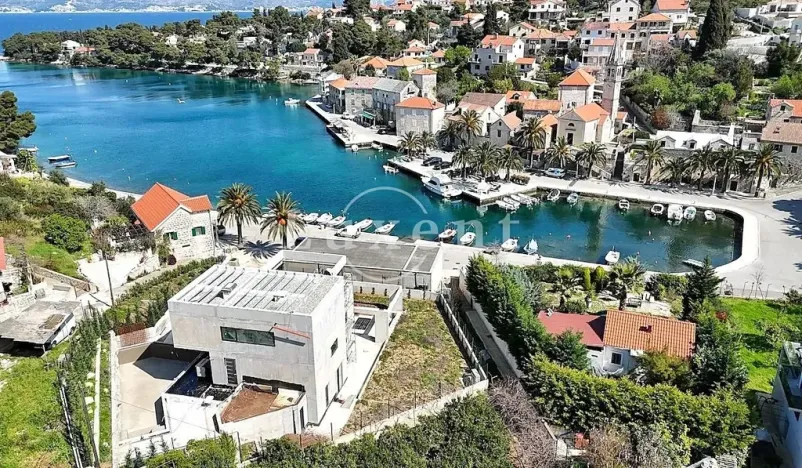 Prodej vily, Supetar, Chorvatsko, 370 m2