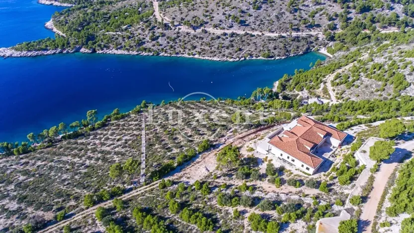 Prodej vily, Bol, Chorvatsko, 1000 m2