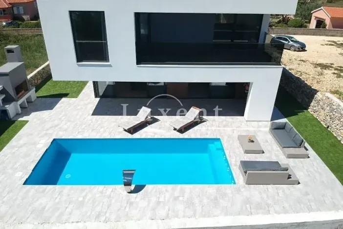 Prodej vily, Zadar, Chorvatsko, 230 m2