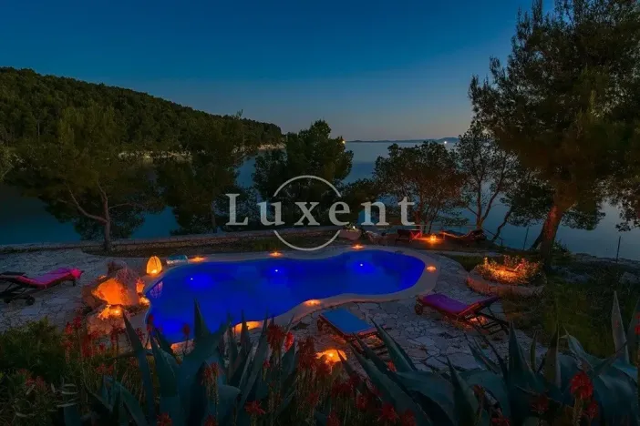 Prodej vily, Bol, Chorvatsko, 300 m2