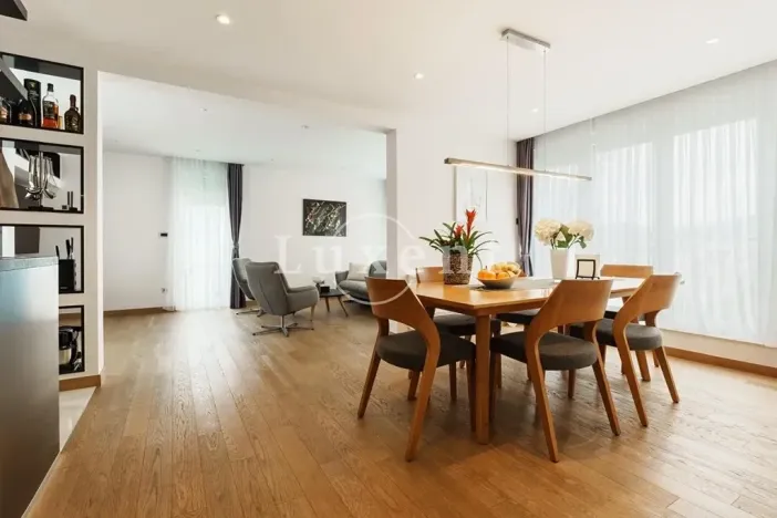 Prodej bytu 4+kk, Split, Chorvatsko, 108 m2