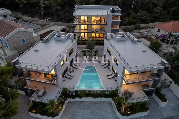 Prodej bytu 3+kk, Sućuraj, Chorvatsko, 220 m2