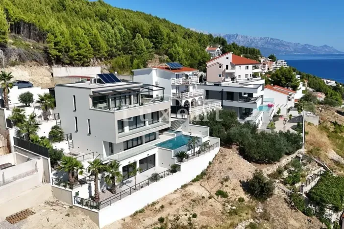 Prodej vily, Omiš, Chorvatsko, 450 m2