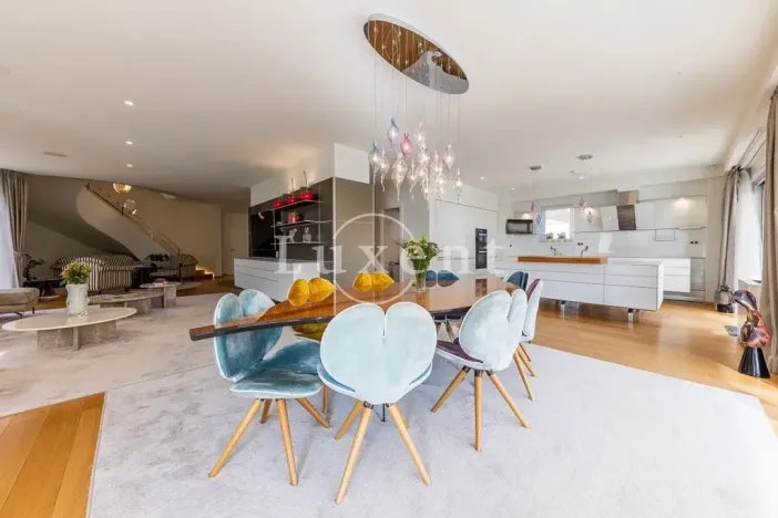 Prodej vily, Split, Chorvatsko, 1100 m2