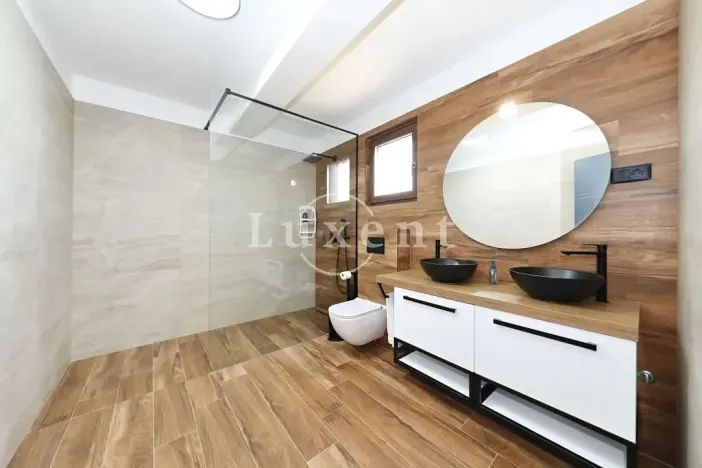 Prodej vily, Zadar, Chorvatsko, 380 m2