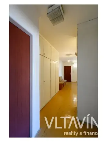 Pronájem bytu 2+1, Praha - Holešovice, Jankovcova, 68 m2