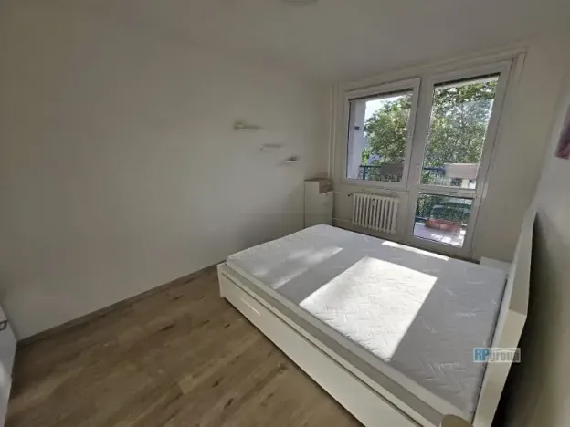 Pronájem bytu 3+1, Praha - Háje, Cyprichova, 64 m2