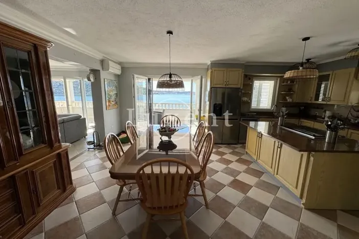 Prodej vily, Rogoznica, Chorvatsko, 614 m2