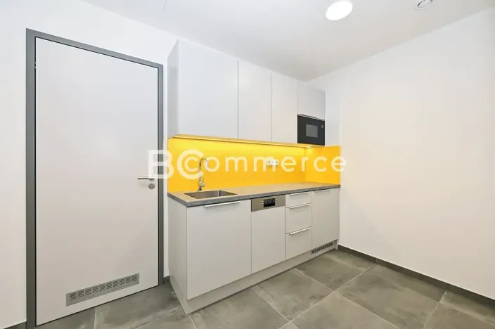 Pronájem skladu, Brno, Svatopetrská, 203 m2