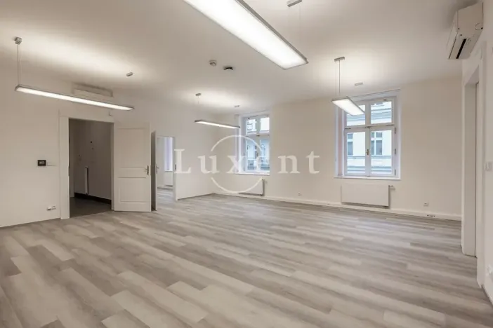 Pronájem kanceláře, Praha - Nové Město, Václavské náměstí, 156 m2