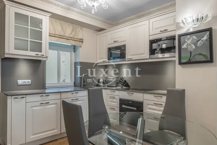 Prodej bytu 3+kk, Karlovy Vary, Vřídelní, 105 m2