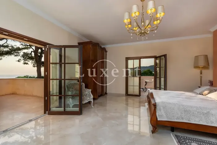 Prodej vily, Peguera, Španělsko, 520 m2