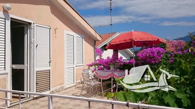 Prodej rodinného domu, Kunje, Černá Hora, Утјеха, 160 m2