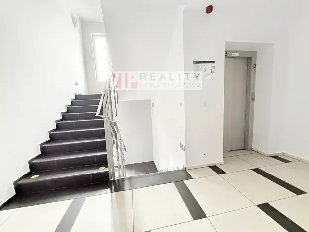 Pronájem bytu 2+kk, Brno, Spáčilova, 82 m2