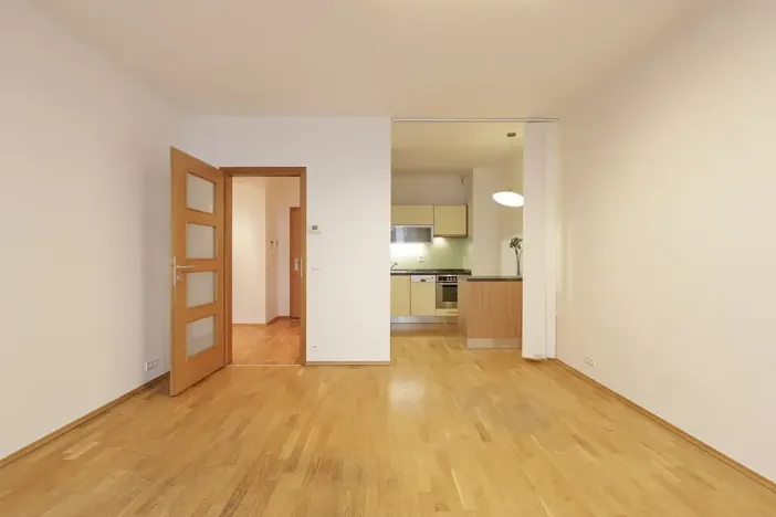 Pronájem kanceláře, Praha - Smíchov, Karla Engliše, 63 m2