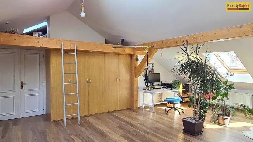 Prodej atypického bytu, Praha - Smíchov, Na Čečeličce, 78 m2