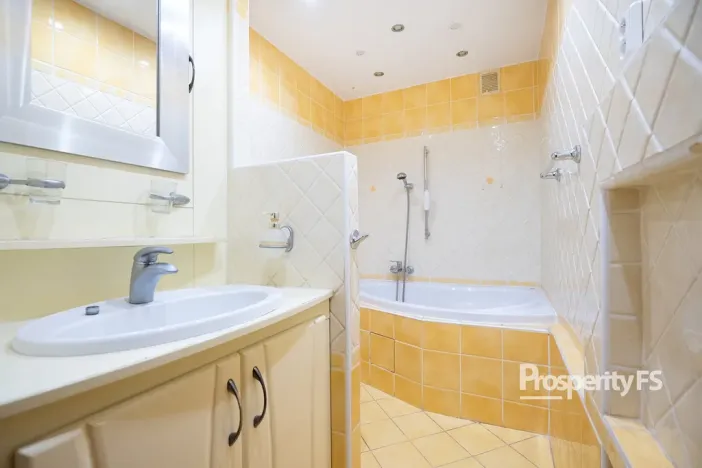 Prodej bytu 3+1, Bílina - Teplické Předměstí, Sídliště U Nového nádraží, 73 m2