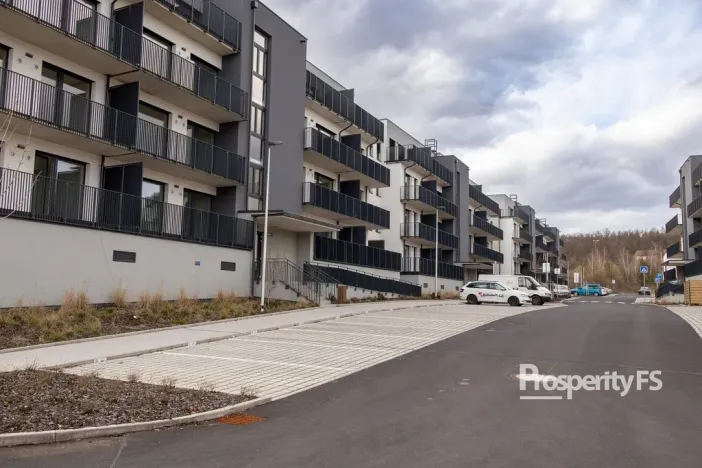 Pronájem bytu 2+kk, Kladno - Dubí, Ke křížku, 38 m2