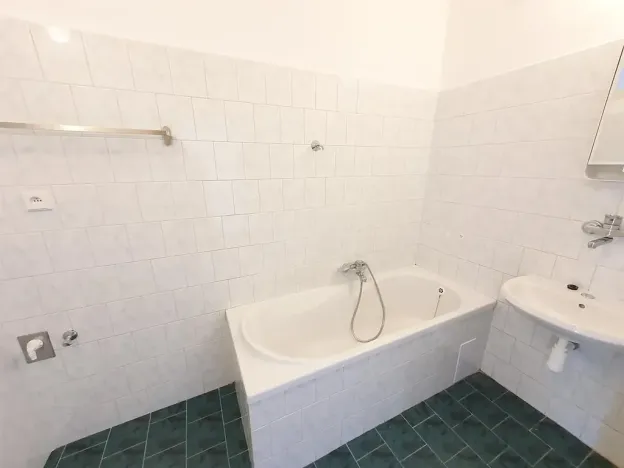 Pronájem bytu 2+kk, Praha - Žižkov, U kněžské louky, 50 m2