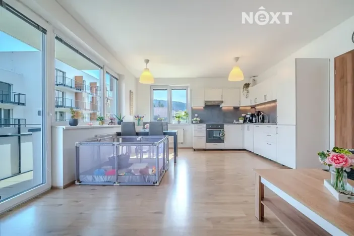 Prodej bytu 3+kk, Jince, Zborovská, 91 m2