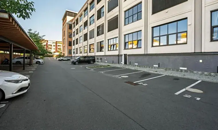 Prodej obchodního prostoru, Praha - Košíře, Naskové, 90 m2