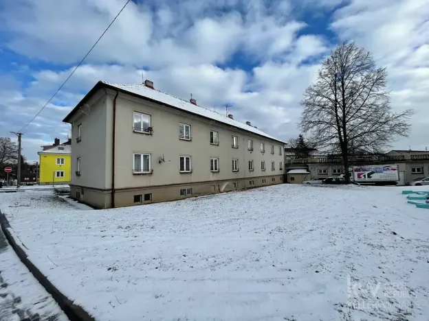 Pronájem bytu 2+1, Tlučná, V Rybníčkách, 47 m2