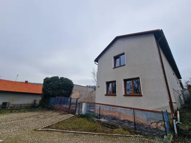 Prodej rodinného domu, Svojšín, 230 m2