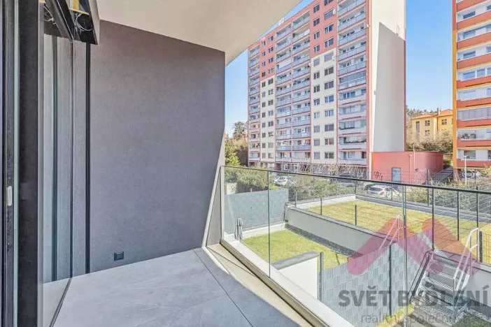 Prodej bytu 1+kk, Praha - Modřany, Komořanská, 37 m2