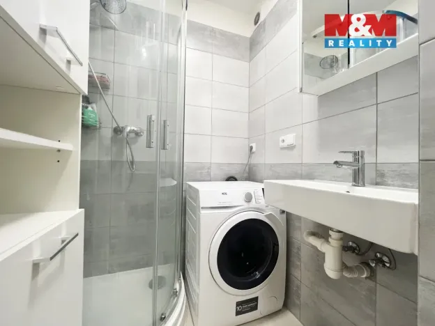 Pronájem bytu 3+1, Praha - Strašnice, Sečská, 73 m2