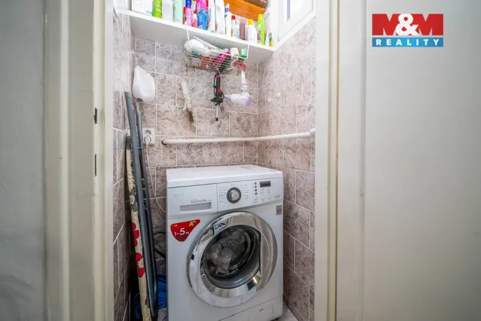 Prodej bytu 1+1, Poděbrady, Komenského, 36 m2