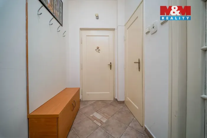 Prodej bytu 1+1, Poděbrady, Komenského, 36 m2