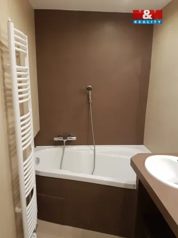 Pronájem bytu 3+1, Ostrava - Poruba, 1. československého armádního sboru, 79 m2