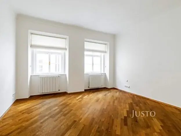 Pronájem bytu 4+1, Praha, Vlašská, 170 m2