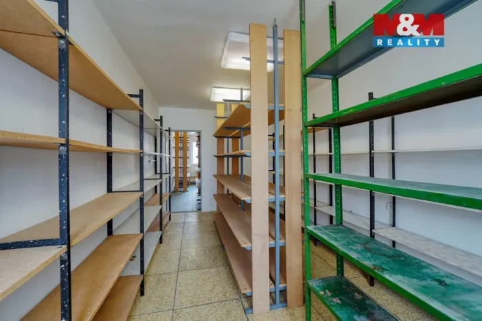 Pronájem skladu, Plzeň - Lobzy, Blatenská, 360 m2