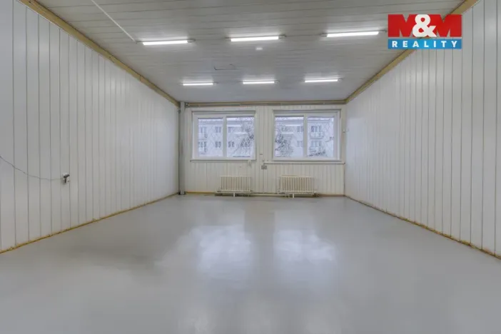 Pronájem skladu, Plzeň - Lobzy, Blatenská, 360 m2
