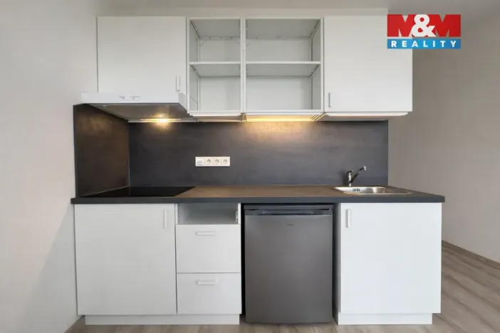 Pronájem bytu 2+kk, Neratovice, Na Výsluní, 35 m2