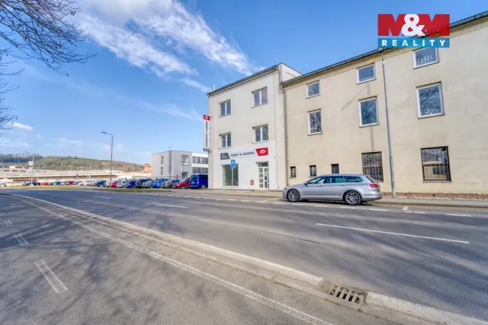 Pronájem obchodního prostoru, Klatovy - Klatovy II, Koldinova, 64 m2