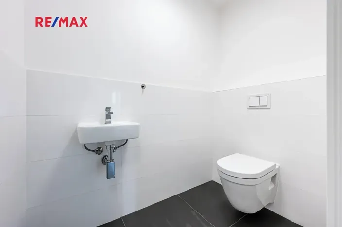 Prodej bytu 3+kk, Horoměřice, Karla IV., 80 m2