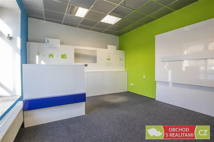 Prodej kanceláře, Chrudim - Chrudim IV, Lupáčova, 612 m2