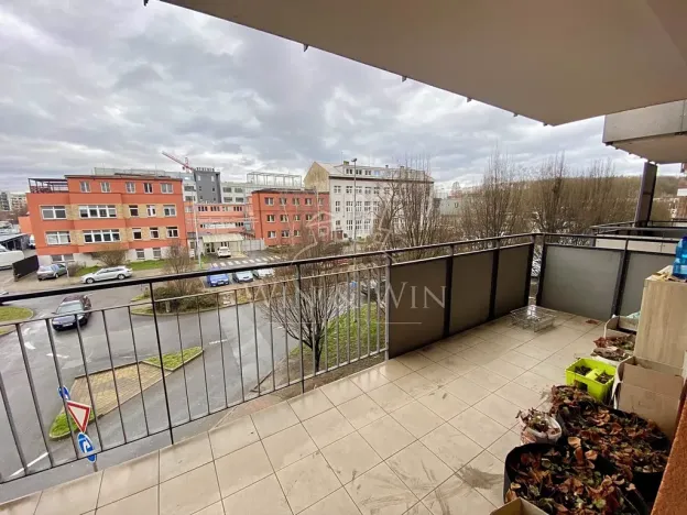 Pronájem bytu 2+kk, Praha - Vysočany, Podkovářská, 62 m2