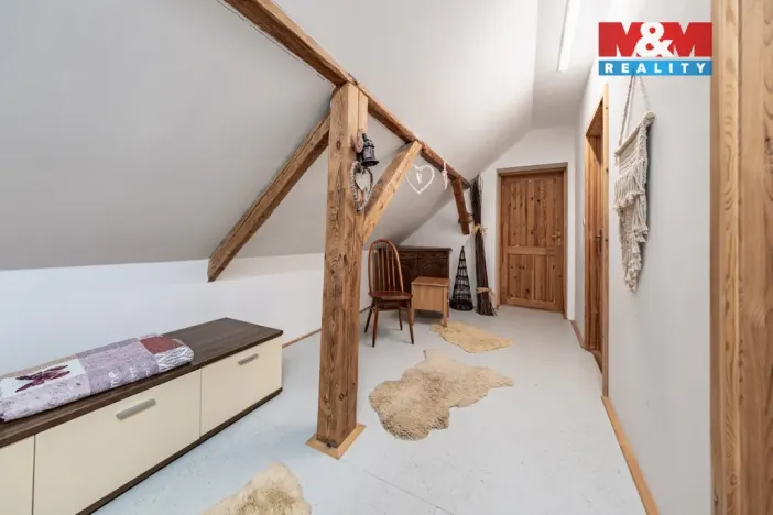 Prodej rodinného domu, Pluhův Žďár, 300 m2