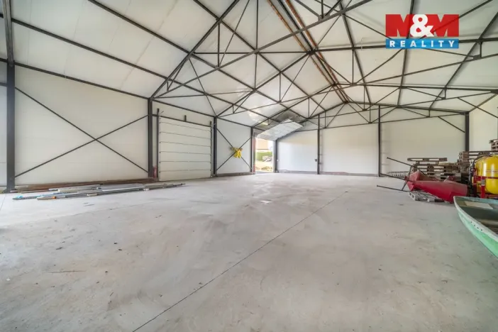 Pronájem skladu, Chlumčany, 400 m2