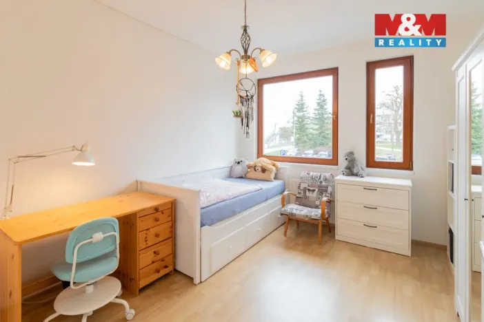 Pronájem bytu 2+kk, Čelákovice, náměstí 5. května, 60 m2