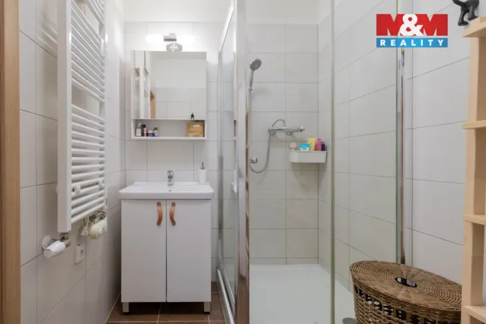 Pronájem bytu 2+kk, Čelákovice, náměstí 5. května, 60 m2