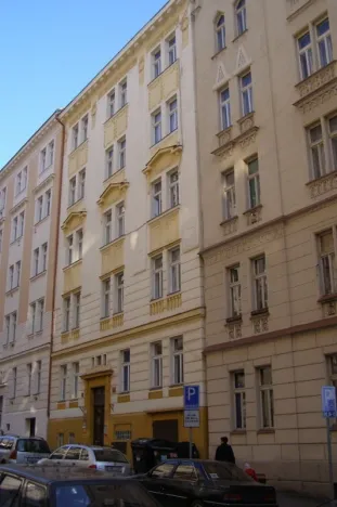 Pronájem bytu 2+kk, Praha - Vršovice, Bulharská, 40 m2