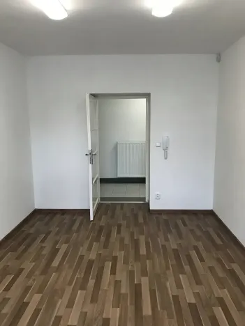 Pronájem kanceláře, Praha - Horní Počernice, Bystrá, 15 m2