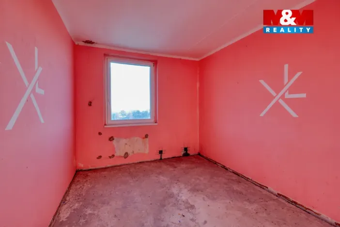 Prodej bytu 4+1, Rovná, 80 m2